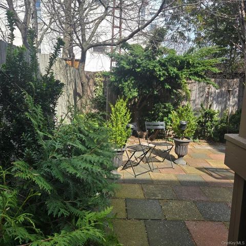 64-07 68th Street, Ridgewood, NY 11385