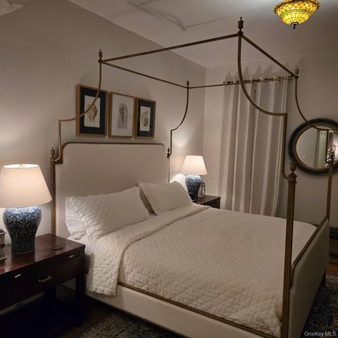 64-07 68th Street, Ridgewood, NY 11385