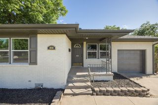 2020 Hasley Drive, The Village, OK 73120