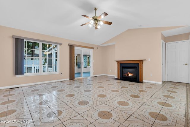 100 Bark Road, Manahawkin, NJ 08050