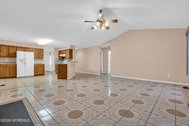 100 Bark Road, Manahawkin, NJ 08050