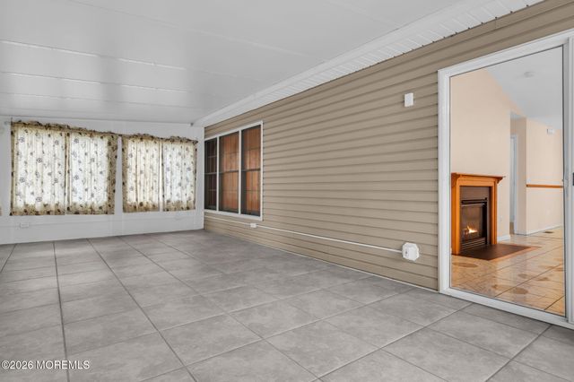 100 Bark Road, Manahawkin, NJ 08050
