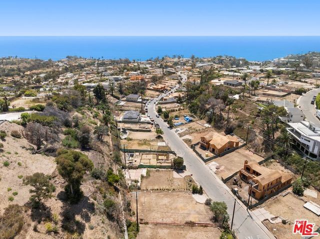 826 Jacon Way, Los Angeles, CA 90272