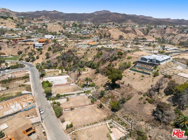 826 Jacon Way, Los Angeles, CA 90272