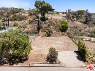 826 Jacon Way, Los Angeles, CA 90272