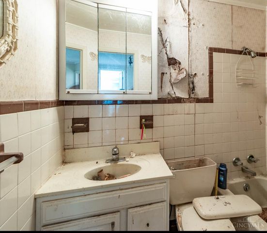 1193 Twelve Mile Road, Ohio Twp, OH 45157