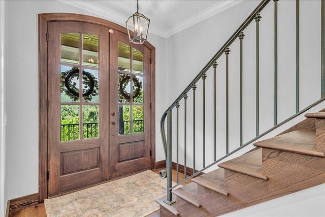 586 Kestrel Lane, Chattanooga, TN 37419