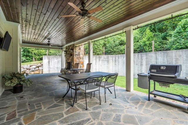 586 Kestrel Lane, Chattanooga, TN 37419