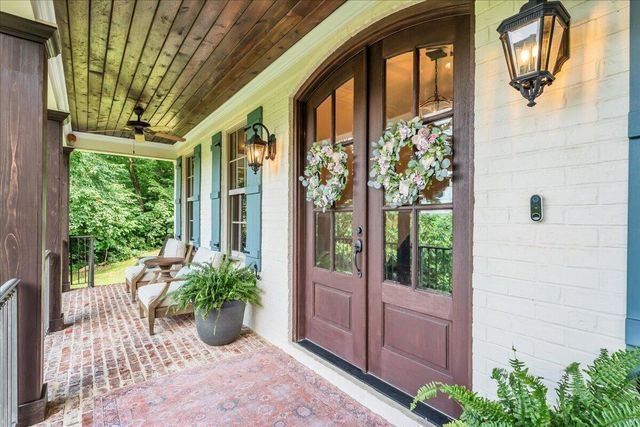 586 Kestrel Lane, Chattanooga, TN 37419