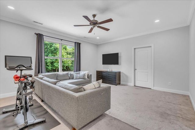 586 Kestrel Lane, Chattanooga, TN 37419
