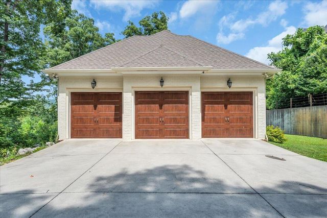 586 Kestrel Lane, Chattanooga, TN 37419