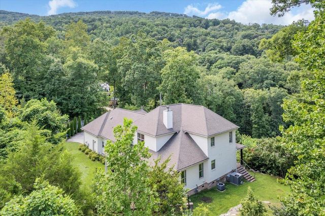 586 Kestrel Lane, Chattanooga, TN 37419