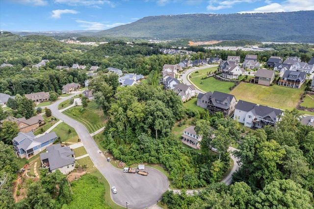 586 Kestrel Lane, Chattanooga, TN 37419