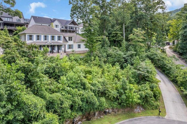 586 Kestrel Lane, Chattanooga, TN 37419