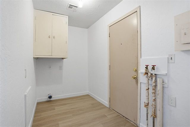 1909 SW B Ave, Lawton, OK 73501