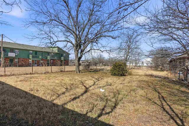 1909 SW B Ave, Lawton, OK 73501