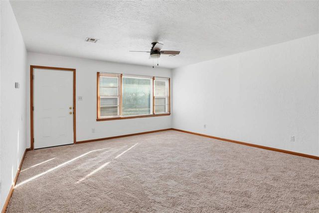 1909 SW B Ave, Lawton, OK 73501