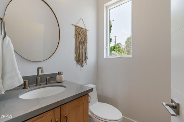 3874 W Point Drive, Los Angeles, CA 90065