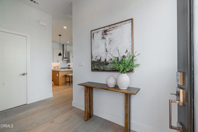 3874 W Point Drive, Los Angeles, CA 90065