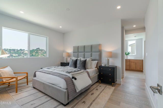 3874 W Point Drive, Los Angeles, CA 90065