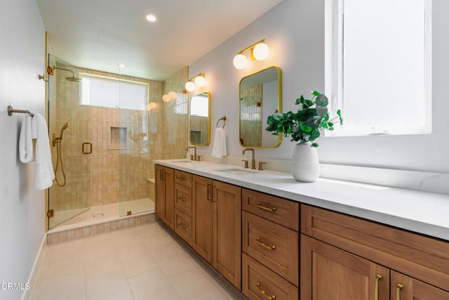 3874 W Point Drive, Los Angeles, CA 90065