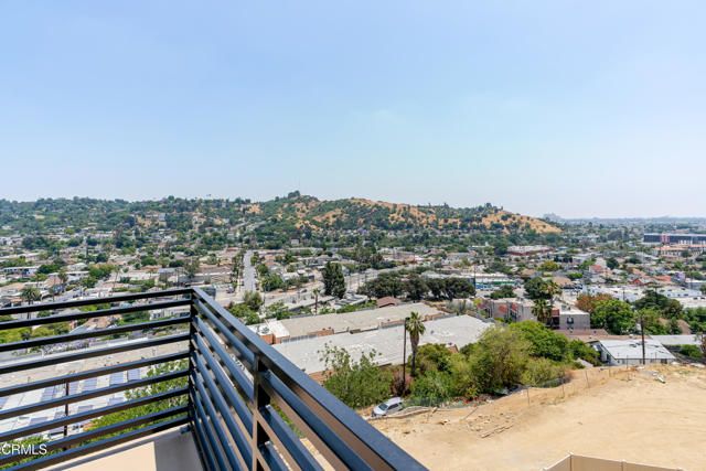 3874 W Point Drive, Los Angeles, CA 90065