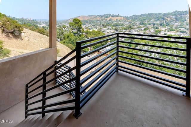 3874 W Point Drive, Los Angeles, CA 90065