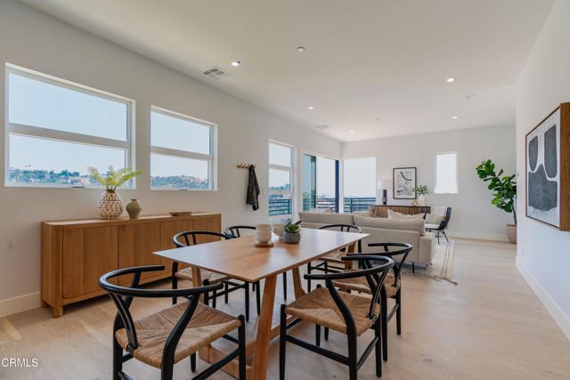 3874 W Point Drive, Los Angeles, CA 90065