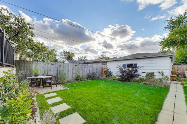 4438 N Spaulding Avenue, Chicago, IL 60625