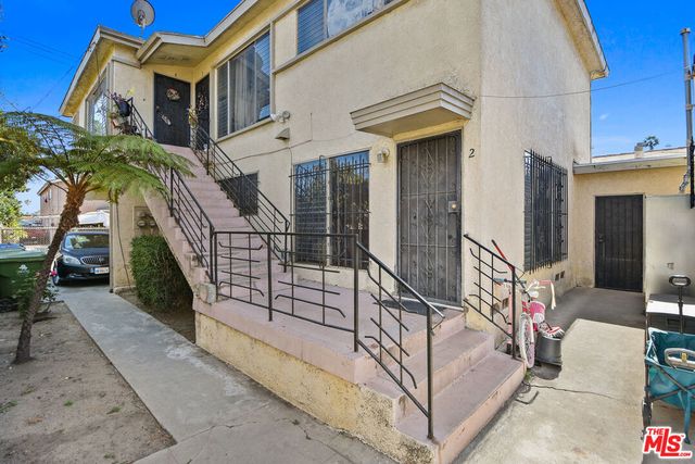 624 E 84th Street, Los Angeles, CA 90001