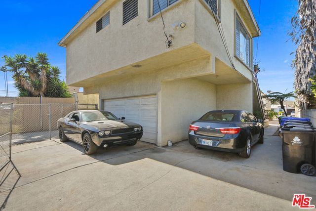624 E 84th Street, Los Angeles, CA 90001