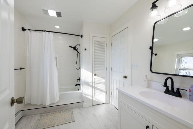 3504 Crown BOULEVARD, La Crosse, WI 54601