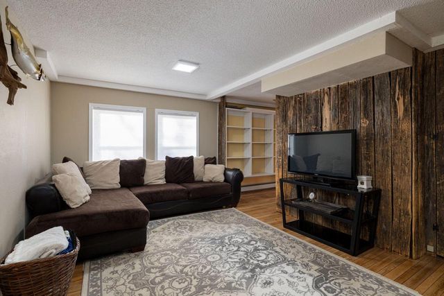 3504 Crown BOULEVARD, La Crosse, WI 54601