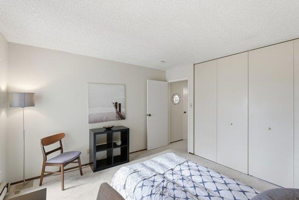 Image 14 of property listing at 819 N Humboldt Street 407, San Mateo, CA 94401