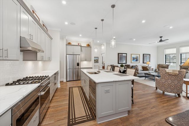 208 Campbell Street 103, Valparaiso, IN 46385