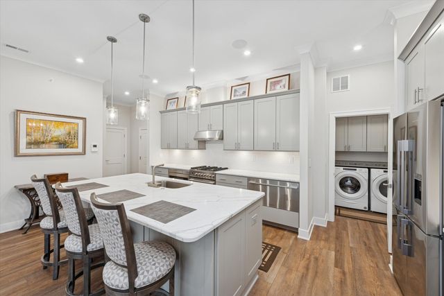 208 Campbell Street 103, Valparaiso, IN 46385