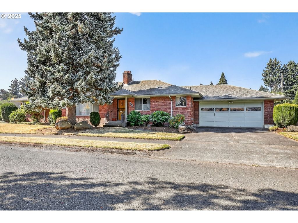 2115 Ne 105TH Ave, Portland, OR 97220