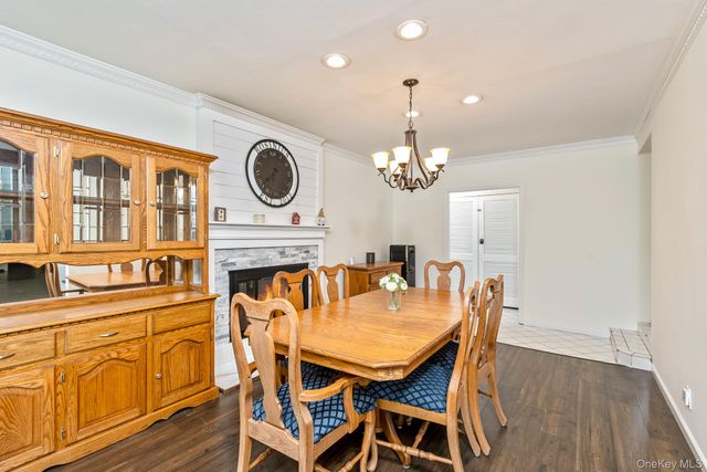 66 Cygnet Drive, Smithtown, NY 11787