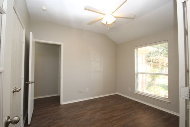 2 Wrexgate Court, Mansfield, TX 76063