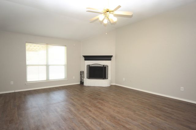 2 Wrexgate Court, Mansfield, TX 76063