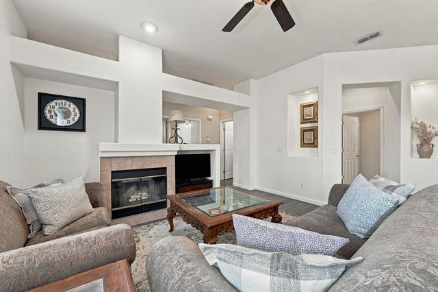1792 Grouse Run Cir, Roseville, CA 95747