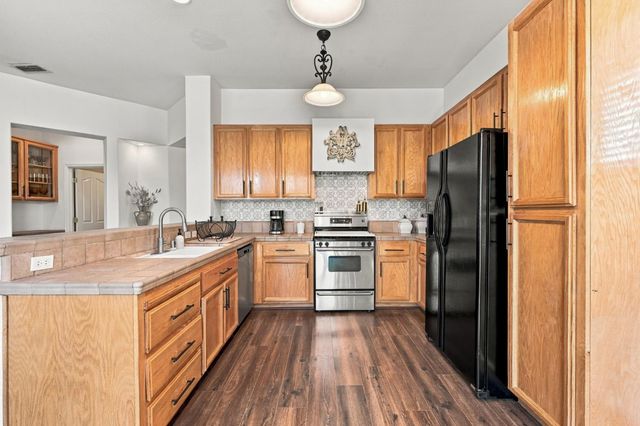 1792 Grouse Run Cir, Roseville, CA 95747