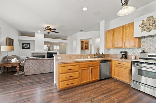 1792 Grouse Run Cir, Roseville, CA 95747