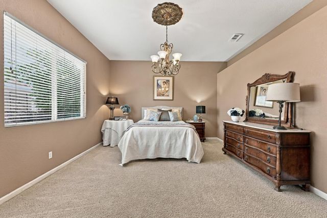 1792 Grouse Run Cir, Roseville, CA 95747