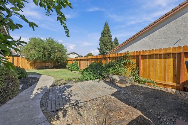 1792 Grouse Run Cir, Roseville, CA 95747