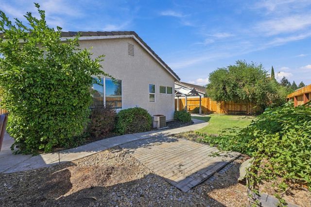 1792 Grouse Run Cir, Roseville, CA 95747