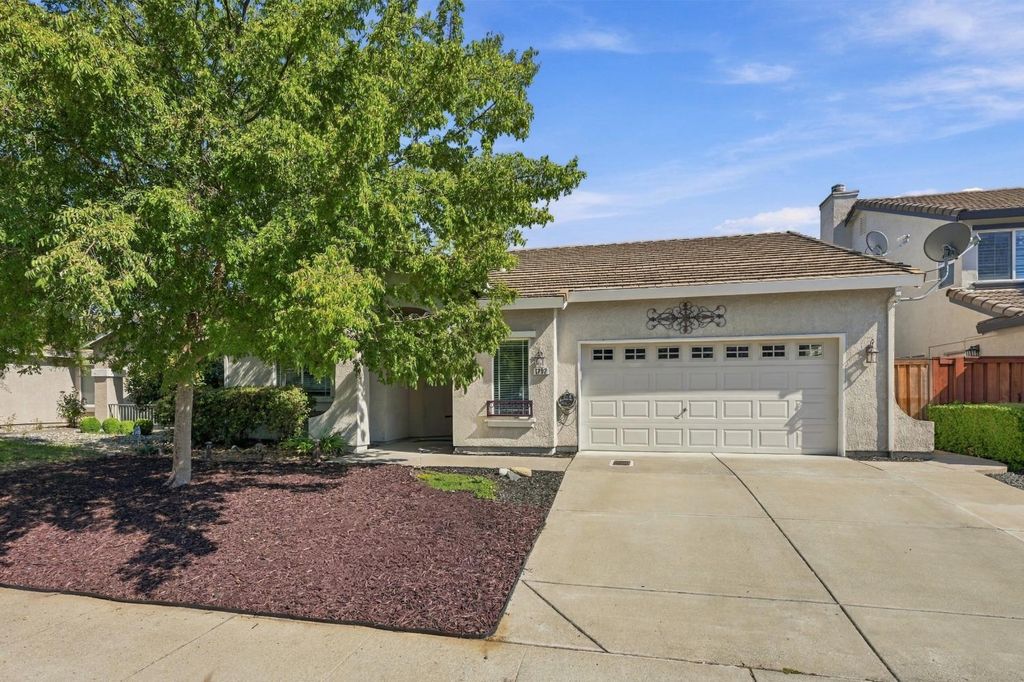 1792 Grouse Run Cir, Roseville, CA 95747