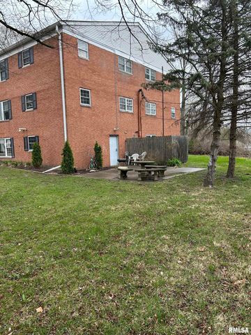 228 E Oak Cliff Ct Apt C3, Peoria, IL 61614