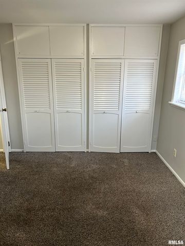 228 E Oak Cliff Ct Apt C3, Peoria, IL 61614