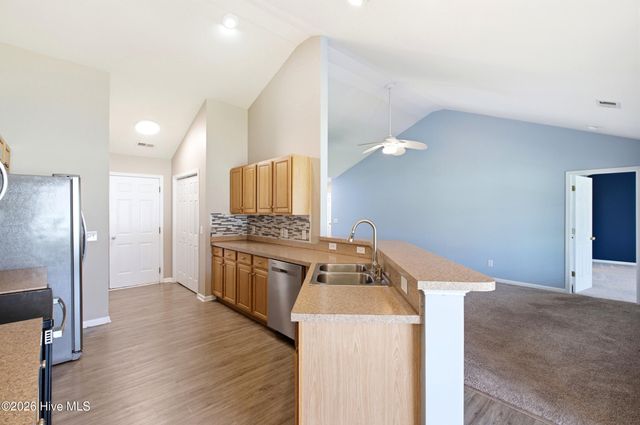 122 Planters Row Lane, Calabash, NC 28467